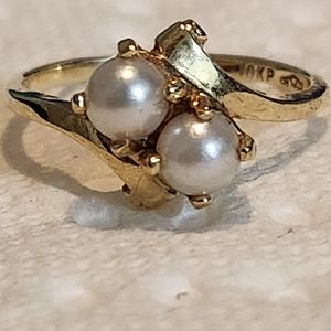 10k Gold Natural Double Pearl Bypass Ring, size 5.